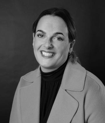 Headshot of our board member Lisa Caldwell
